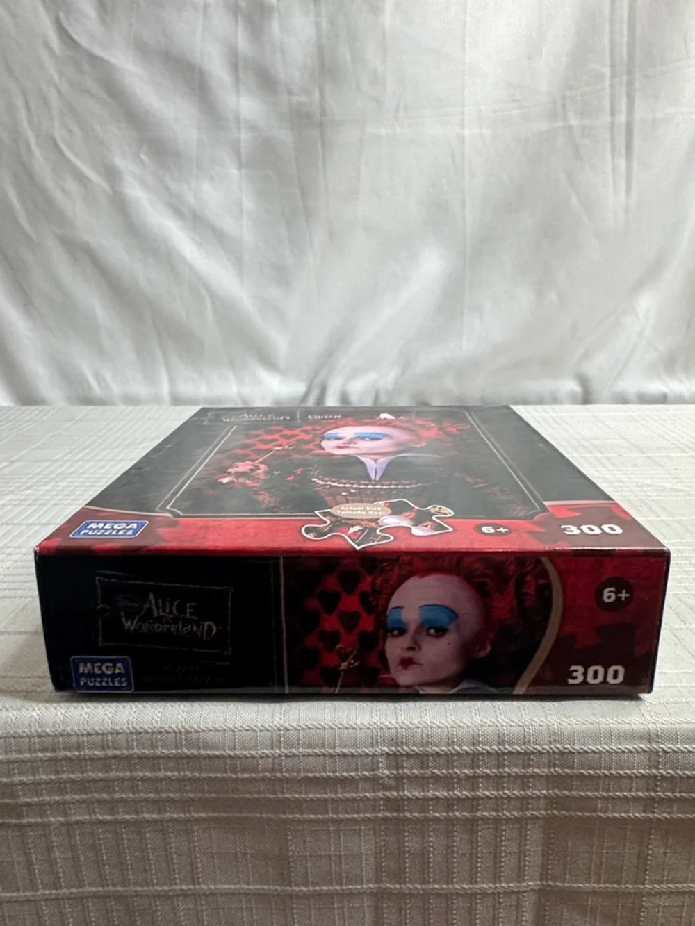 Mega Puzzles Disney Alice in Wonderland Red Queen 300 PC Puzzle 2010 NEW RARE - Picture 4 of 6